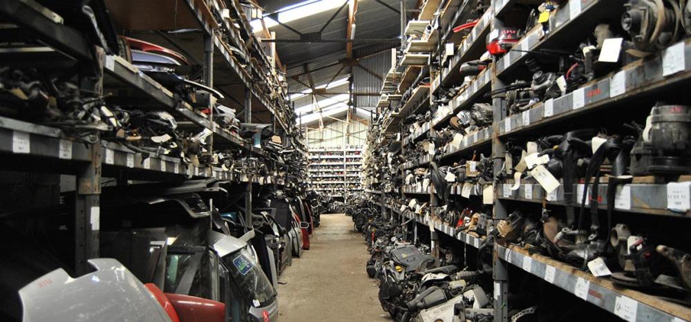 Pièces automobiles à Monchy-Humières